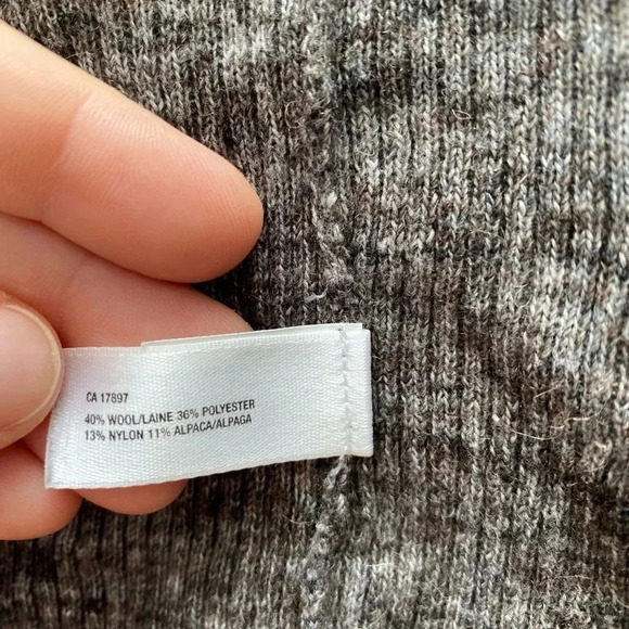 GAP - Wool Alpaca Blend Grey Layering Vest - Picture 6 of 8